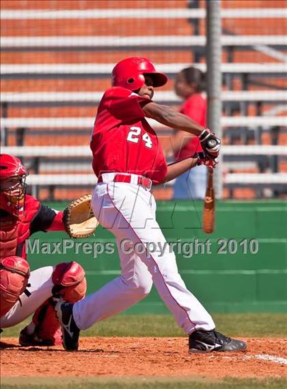 Thumbnail 3 in Austin vs North Shore (Alvin Tournament) photogallery.
