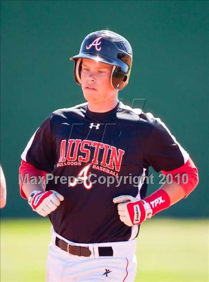 Thumbnail 2 in Austin vs North Shore (Alvin Tournament) photogallery.