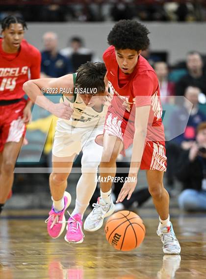 Thumbnail 2 in Denver East vs. Mountain Vista (CHSAA 6A Final 4) photogallery.