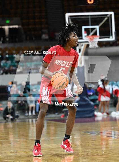 Thumbnail 1 in Denver East vs. Mountain Vista (CHSAA 6A Final 4) photogallery.
