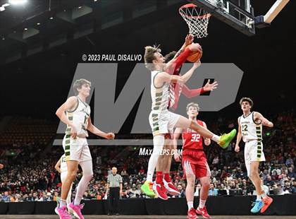 Thumbnail 3 in Denver East vs. Mountain Vista (CHSAA 6A Final 4) photogallery.
