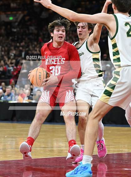 Thumbnail 2 in Denver East vs. Mountain Vista (CHSAA 6A Final 4) photogallery.