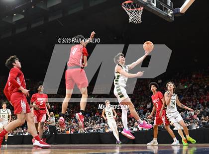 Thumbnail 1 in Denver East vs. Mountain Vista (CHSAA 6A Final 4) photogallery.