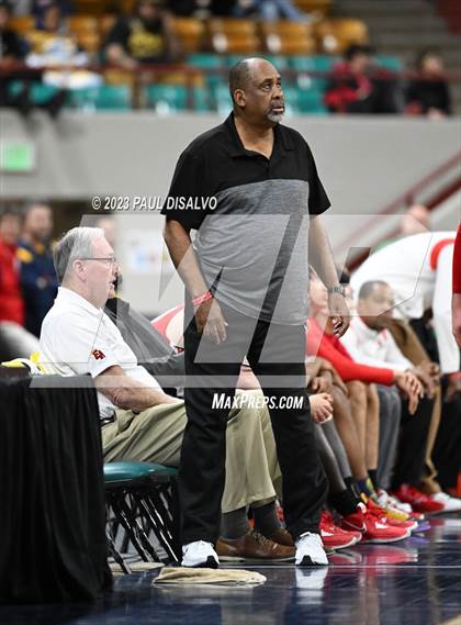 Thumbnail 3 in Denver East vs. Mountain Vista (CHSAA 6A Final 4) photogallery.