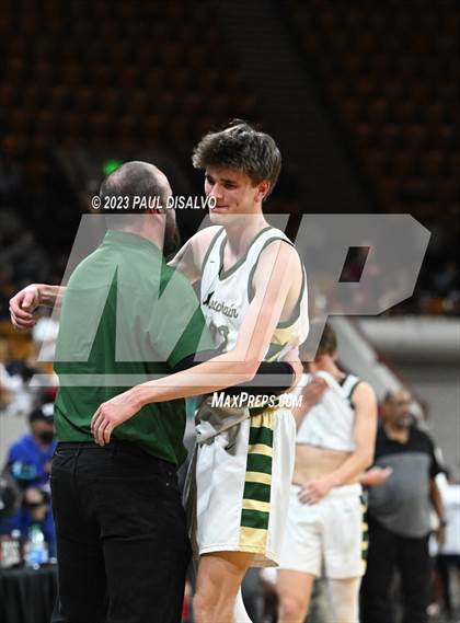 Thumbnail 3 in Denver East vs. Mountain Vista (CHSAA 6A Final 4) photogallery.