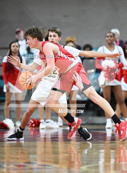 Thumbnail 2 in Denver East vs. Mountain Vista (CHSAA 6A Final 4) photogallery.