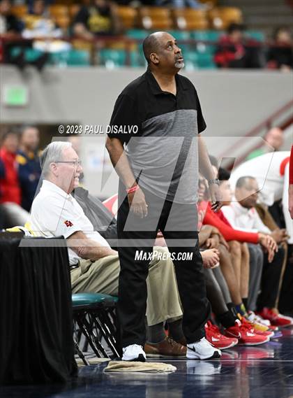 Thumbnail 1 in Denver East vs. Mountain Vista (CHSAA 6A Final 4) photogallery.