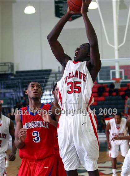 Thumbnail 1 in Bellaire vs Duncanville (Texas Jamboree) photogallery.
