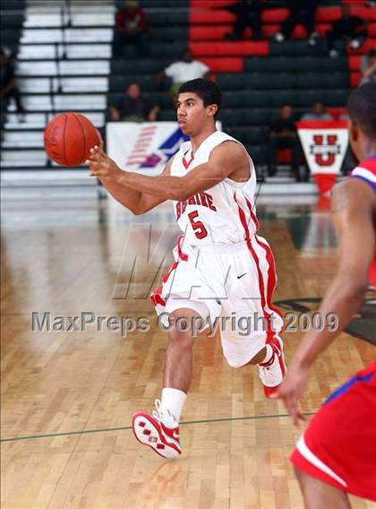Thumbnail 2 in Bellaire vs Duncanville (Texas Jamboree) photogallery.