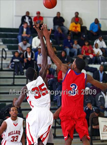Thumbnail 1 in Bellaire vs Duncanville (Texas Jamboree) photogallery.