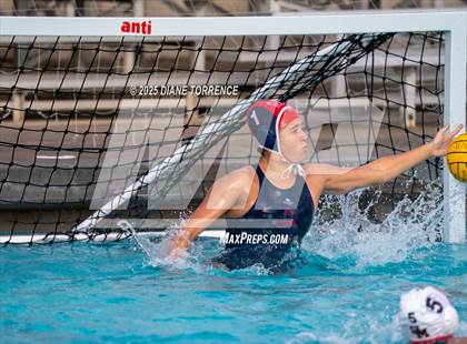 Thumbnail 2 in Corona del Mar vs San Marcos (Bill Barnett Holiday Cup) photogallery.