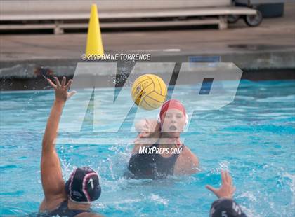 Thumbnail 2 in Corona del Mar vs San Marcos (Bill Barnett Holiday Cup) photogallery.