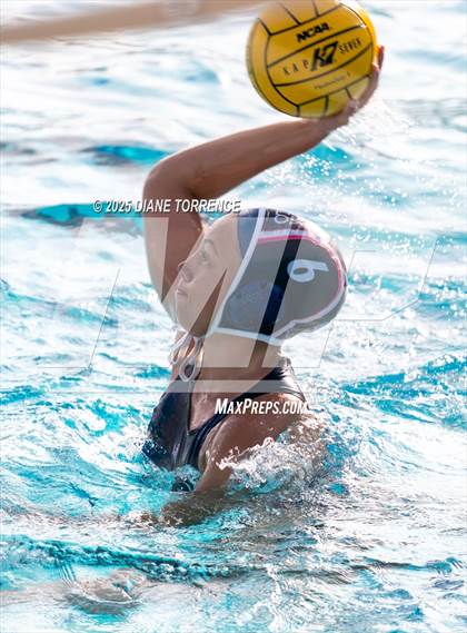 Thumbnail 1 in Corona del Mar vs San Marcos (Bill Barnett Holiday Cup) photogallery.