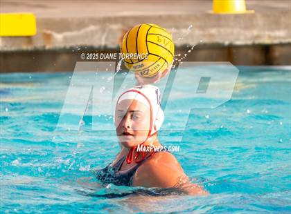 Thumbnail 2 in Corona del Mar vs San Marcos (Bill Barnett Holiday Cup) photogallery.