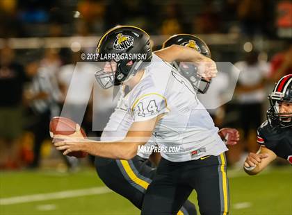Thumbnail 1 in Hart vs. Ventura photogallery.