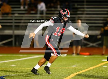 Thumbnail 3 in Hart vs. Ventura photogallery.