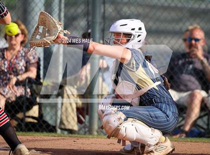 Thumbnail 1 in Houston @ Arlington (4A District 15 Championship) photogallery.