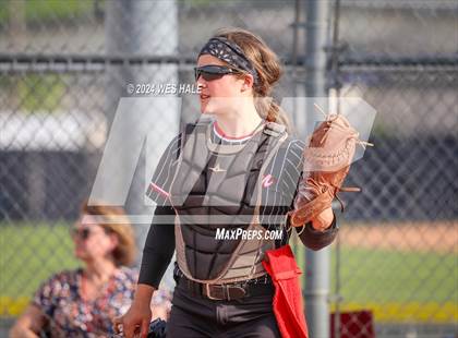 Thumbnail 1 in Houston @ Arlington (4A District 15 Championship) photogallery.