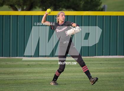 Thumbnail 2 in Houston @ Arlington (4A District 15 Championship) photogallery.