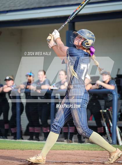Thumbnail 1 in Houston @ Arlington (4A District 15 Championship) photogallery.