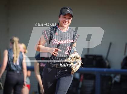 Thumbnail 3 in Houston @ Arlington (4A District 15 Championship) photogallery.