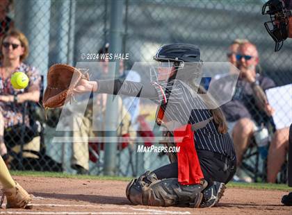 Thumbnail 3 in Houston @ Arlington (4A District 15 Championship) photogallery.