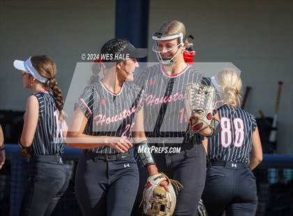 Thumbnail 2 in Houston @ Arlington (4A District 15 Championship) photogallery.