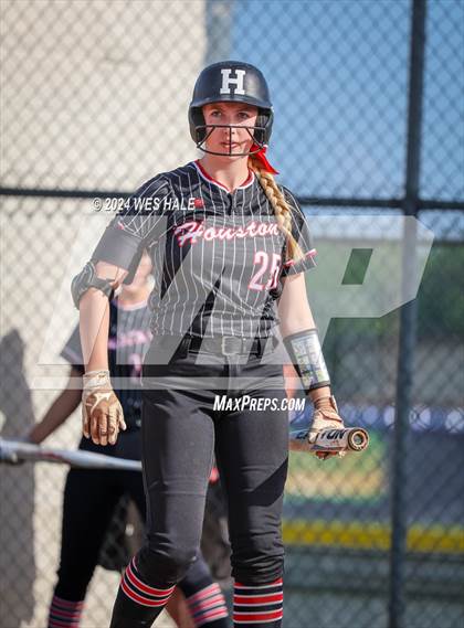 Thumbnail 1 in Houston @ Arlington (4A District 15 Championship) photogallery.
