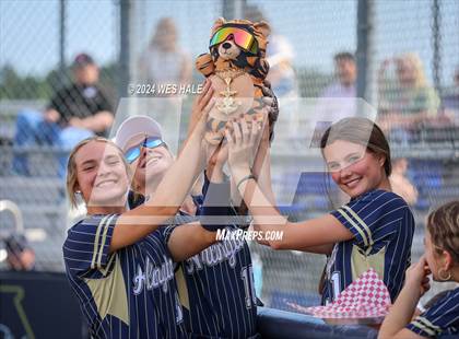 Thumbnail 2 in Houston @ Arlington (4A District 15 Championship) photogallery.