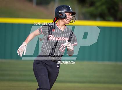 Thumbnail 2 in Houston @ Arlington (4A District 15 Championship) photogallery.