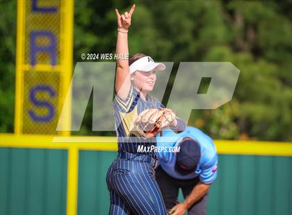 Thumbnail 3 in Houston @ Arlington (4A District 15 Championship) photogallery.