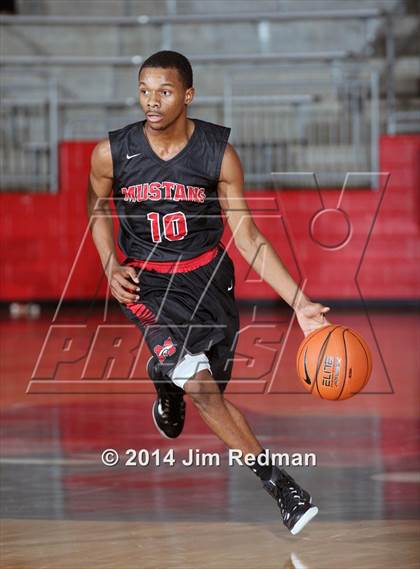 Thumbnail 1 in DeSoto vs. Mustang (Thanksgiving Hoopfest) photogallery.