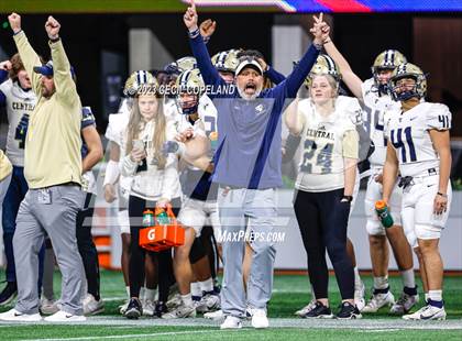 Thumbnail 3 in Thomas County Central vs. Woodward Academy (GHSA 6A Championship) photogallery.