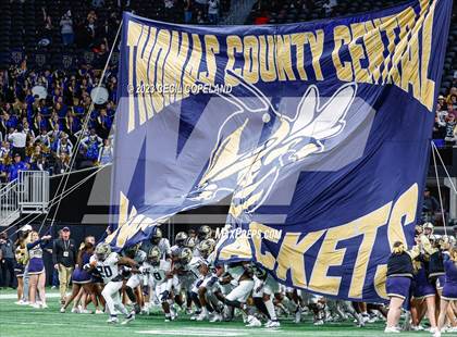 Thumbnail 1 in Thomas County Central vs. Woodward Academy (GHSA 6A Championship) photogallery.