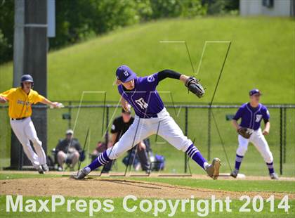 Thumbnail 2 in Decatur vs. North Thurston photogallery.