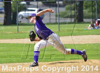 Thumbnail 1 in Decatur vs. North Thurston photogallery.