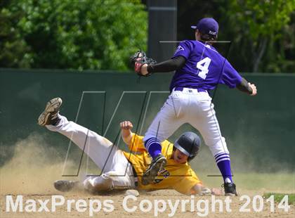 Thumbnail 3 in Decatur vs. North Thurston photogallery.