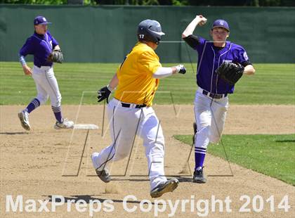 Thumbnail 1 in Decatur vs. North Thurston photogallery.