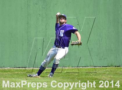 Thumbnail 3 in Decatur vs. North Thurston photogallery.