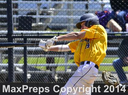 Thumbnail 3 in Decatur vs. North Thurston photogallery.
