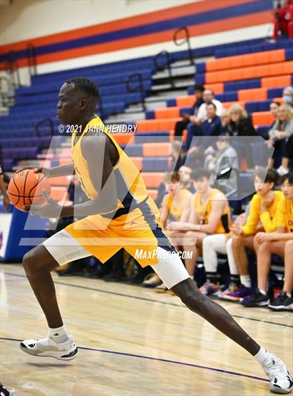 Thumbnail 2 in Crean Lutheran vs John Paul II (Tarkanian Classic) photogallery.