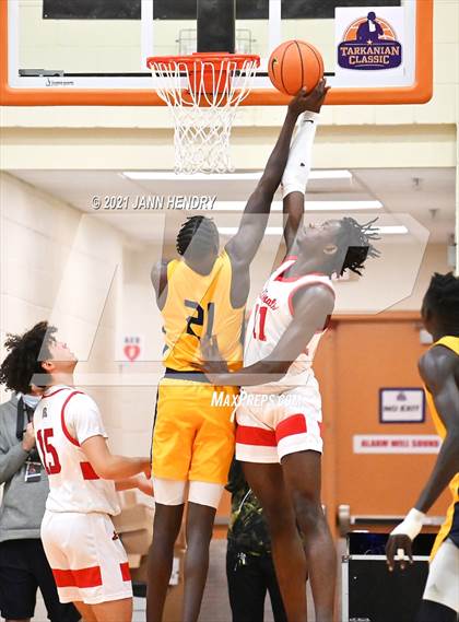 Thumbnail 3 in Crean Lutheran vs John Paul II (Tarkanian Classic) photogallery.