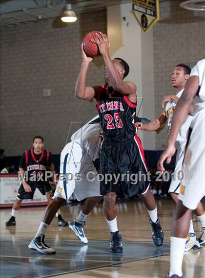 Thumbnail 1 in Etiwanda vs. Santa Monica (MLK I Have A Dream Classic) photogallery.