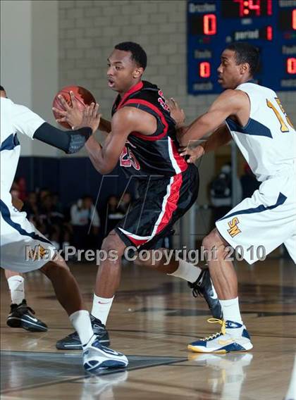 Thumbnail 3 in Etiwanda vs. Santa Monica (MLK I Have A Dream Classic) photogallery.