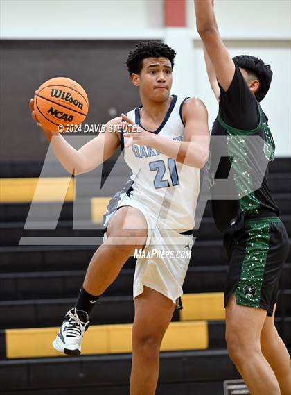 Thumbnail 2 in River Valley vs. Oakmont (Mel Good Holiday Classic) photogallery.