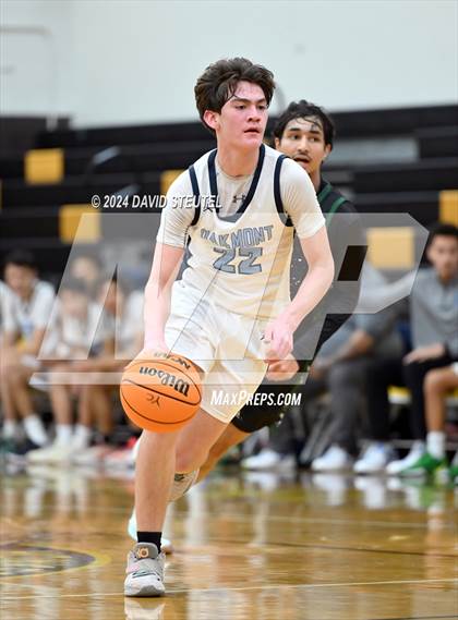 Thumbnail 3 in River Valley vs. Oakmont (Mel Good Holiday Classic) photogallery.