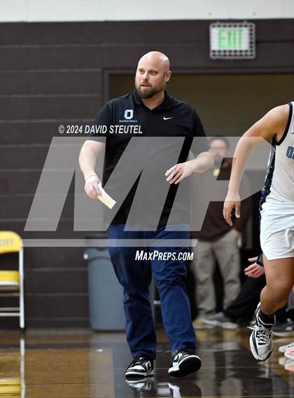 Thumbnail 1 in River Valley vs. Oakmont (Mel Good Holiday Classic) photogallery.