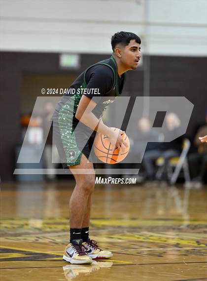 Thumbnail 2 in River Valley vs. Oakmont (Mel Good Holiday Classic) photogallery.