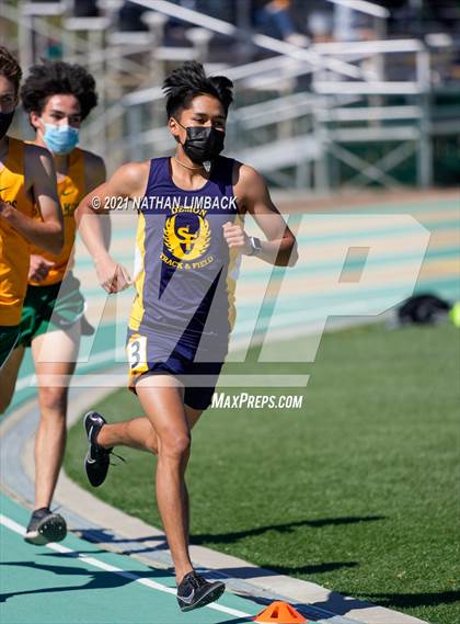 Thumbnail 2 in Los Alamos Track and Field Invitational  photogallery.