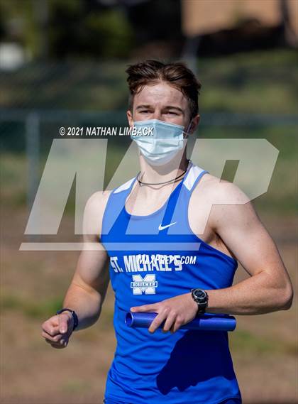 Thumbnail 1 in Los Alamos Track and Field Invitational  photogallery.